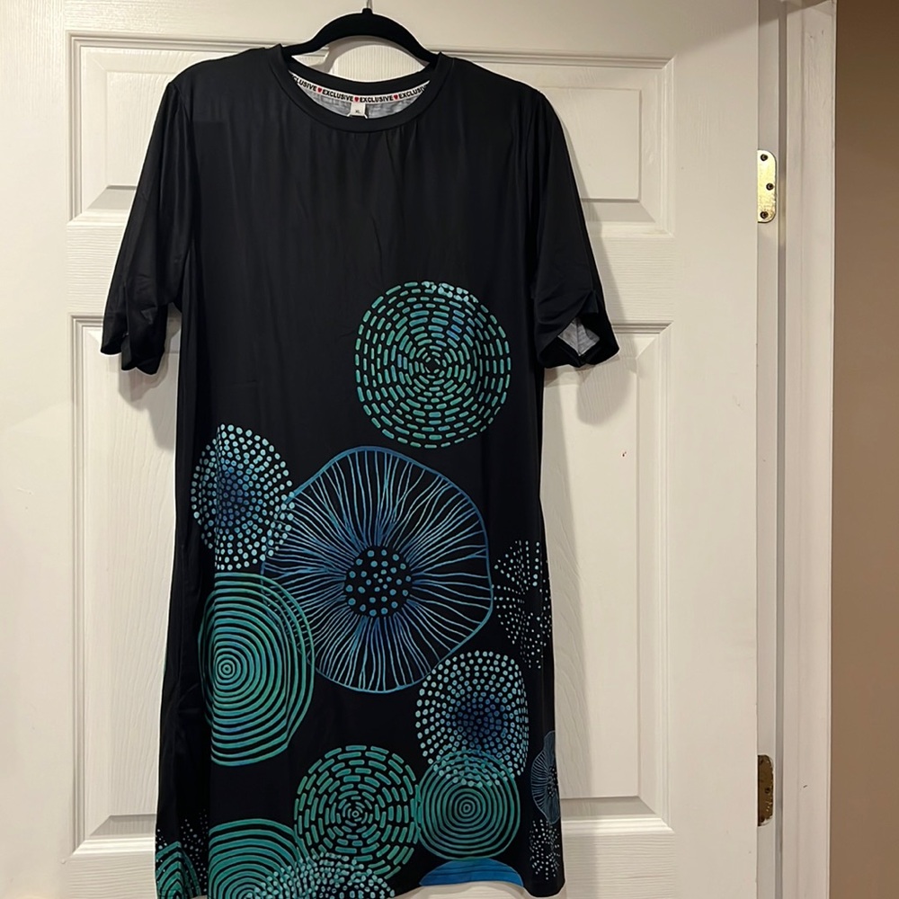 Brand new women’s top in the size XL